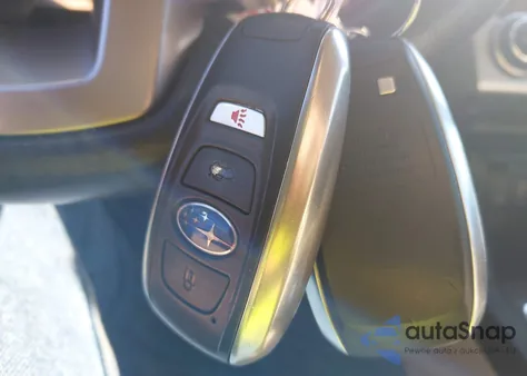 2015 Subaru Outback 2.5I Limited z USA, uszkodzony, nr VIN 4S4BSBNC2F3286213